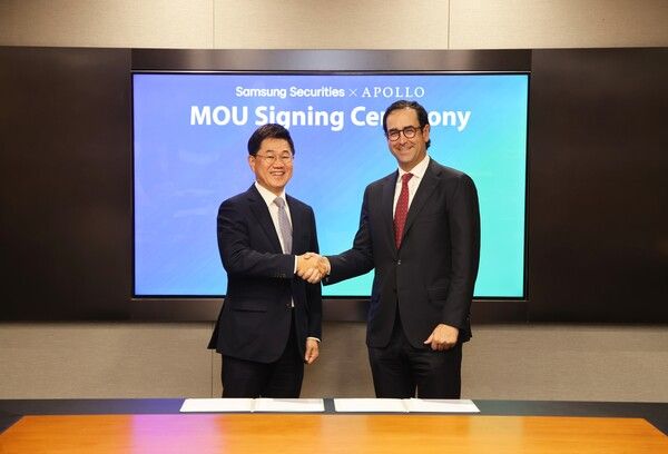 지난 2일 서울 서초구 삼성증권&nbsp;본사에서 삼성증권 박종문 사장(사진 왼쪽)과 아폴로 존 지토(John Zito) 공동대표가 참석해 전략적 업무협약을 진행했다. 사진=삼성증권