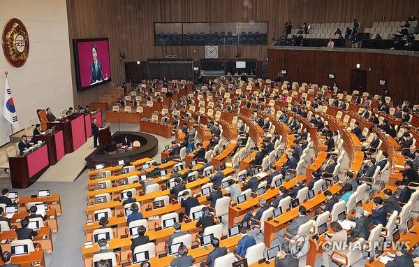 더불어민주당 한병도 원내대표가 3일 국회 본회의에서 교섭단체 대표연설을 하고 있다. [사진=연합뉴스]