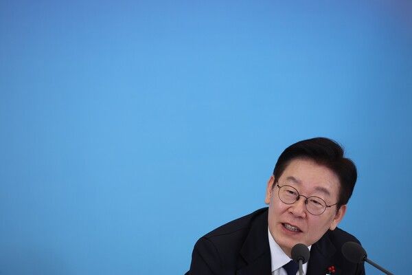 &nbsp;이재명&nbsp;대통령이 주택시장 안정화에 대한 강한 의지를 드러냈다.&nbsp;이 대통령은 지난 31일 자신의 엑스(X·옛 트위터) 계정에 