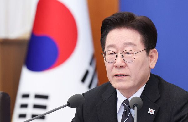 이재명&nbsp;대통령이 10일 청와대에서 열린 국무회의에서 발언하고 있다. [사진=연합뉴스]