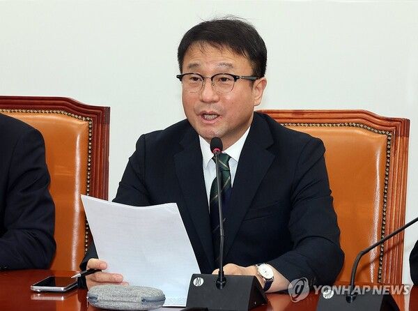 더불어민주당 한병도 원내대표가 12일 국회에서 열린 정책조정회의에서 발언하고 있다. 2026.3.12 [사진=연합뉴스]