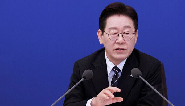 이재명&nbsp;대통령이 10일 청와대에서 열린 국무회의에서 발언하고 있다. [사진=연합뉴스]