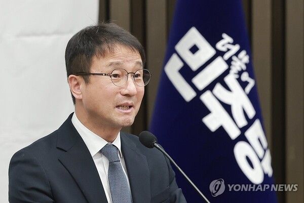 더불어민주당 한병도 원내대표가 17일 국회에서 열린 의원총회에 참석해 발언하고 있다. 2026.3.17 [사진=연합뉴스]