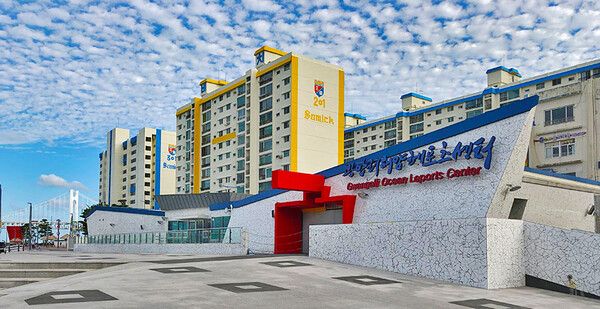 현대백화점 팝업이 진행되는 부산 광안리해양레포츠센터 전경. 사진=현대백화점