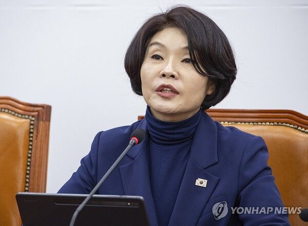 더불어민주당 한정애 정책위의장이 26일 국회에서 열린 정책조정회의에서 발언하고 있다. 2026.3.26 [사진=연합뉴스]