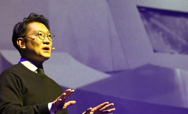 &nbsp;김남준&nbsp;전 청와대 대변인이 2일 인천 계양구 경인교육대학교에서 열린 '쉬운 정치,&nbsp;김남준' 북콘서트에서 발언하고 있다. [사진=연합뉴스]