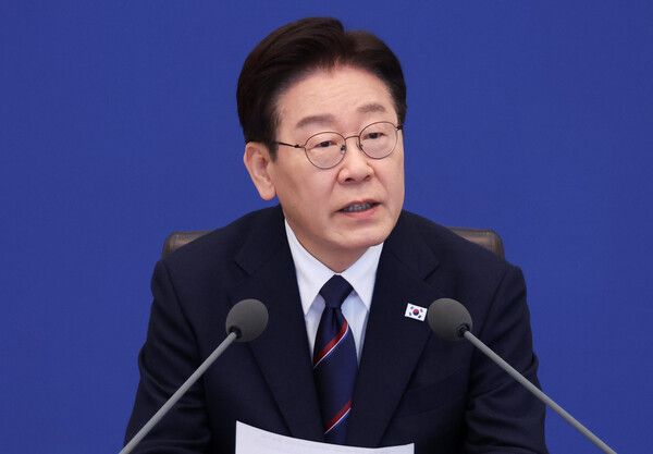 이재명&nbsp;대통령이 31일 청와대에서 열린 국무회의에서 발언하고 있다. [사진=연합뉴스]