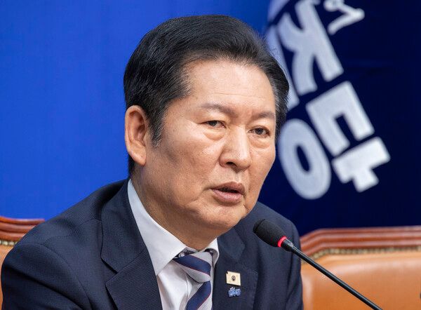 더불어민주당 정청래 대표가 4일 국회에서 열린 최고위원회의에서 사법개혁 완수와 대미투자특별법 신속 처리를 강조하는 발언을 하고 있다. 2026.3.4 [사진=연합뉴스]