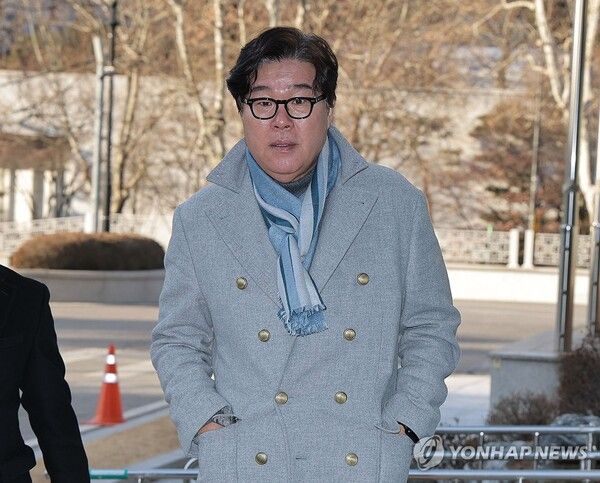 김성태 전 쌍방울 회장이 측근에게 