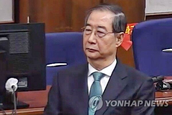 법정 출석한 한덕수 전 총리 [사진=연합뉴스]