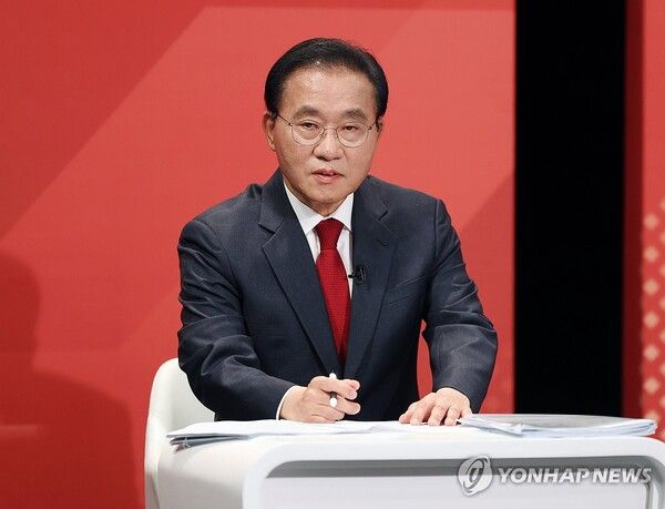 30일 오후 대구 TBC에서 열린 국민의힘&nbsp;대구시장&nbsp;후보 1차 비전 토론회에서 윤재옥 후보가 발언하고 있다. 2026.3.30 [사진=연합뉴스]