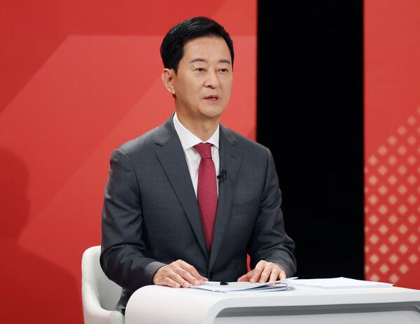 30일 오후 대구 TBC에서 열린 국민의힘 대구시장 후보 1차 비전 토론회에서&nbsp;최은석&nbsp;후보가 발언하고 있다. [사진=연합뉴스]
