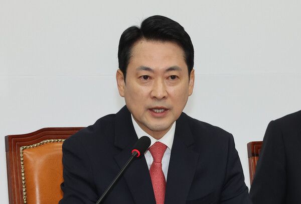 &nbsp;국민의힘&nbsp;장동혁&nbsp;대표가 9일 서울 여의도 국회에서 열린 최고위원회의에서 발언하고 있다.[사진=연합뉴스]