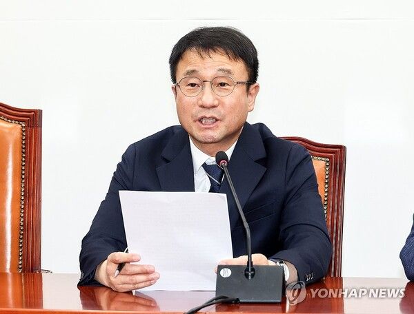 더불어민주당 한병도 원내대표가 14일 국회에서 열린 원내대책회의에서 발언하고 있다. 2026.4.14 [사진=연합뉴스]