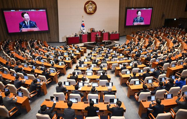 이재명&nbsp;대통령이 2일 국회에서 2026 추가경정예산안 시정연설을 하고 있다. [사진=연합뉴스]