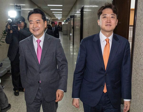 &nbsp;국민의힘&nbsp;장동혁&nbsp;대표(왼쪽)와 개혁신당&nbsp;이준석&nbsp;대표.[사진=연합뉴스]