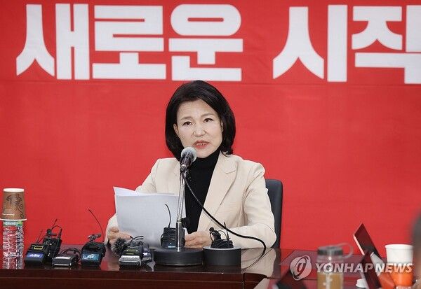 국민의힘 대구시장 경선에서 컷오프된 뒤 독자적으로 선거운동을 이어가고 있는 이진숙 전 방송통신위원장.[사진=연합뉴스]