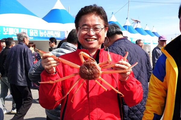 국민의힘 이철우 경북도지사 후보가&nbsp; 해양수산·동해안·북극항로 분야 10대 공약을 발표했다. / 사진=이철우 경북도지사 후보 캠프