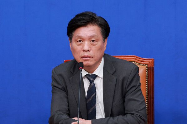 조승래 민주당 사무총장은 28일 라디오 인터븅서 평택을 단일화에 대해 명확히 선을 그으며 