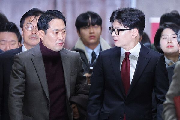 장동혁 국민의힘 대표(왼쪽)와&nbsp;한동훈&nbsp;전 국민의힘 대표. [사진=연합뉴스]