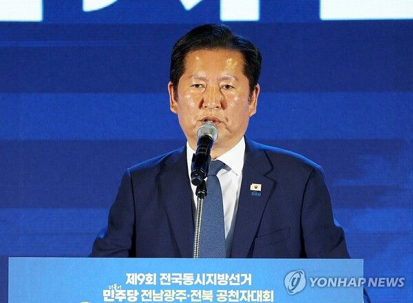 더불어민주당 총괄상임선대위원장인 정청래 대표가 12일 오후 전남 강진군 군동면 강진제2실내체육관에서 열린 전남ㆍ광주ㆍ전북 공천자대회에서 발언하고 있다. 2026.5.12 [사진=연합뉴스]