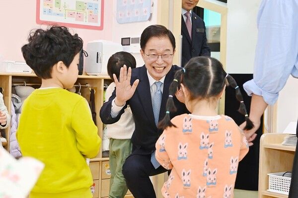 임종식 경북도교육감 후보가 모든 아이들의 꿈을 키우는 '더 따뜻한 경북교육'을 완성하겠다고 밝혔다. / 사진=임종식 경상북도 교육감 후보 캠프