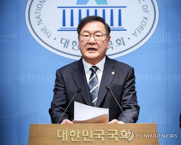 더불어민주당 김태년 의원이 4일 국회 소통관에서 국회의장 선거 출마 기자회견을 하고 있다. 2026.5.4 [사진=연합뉴스]