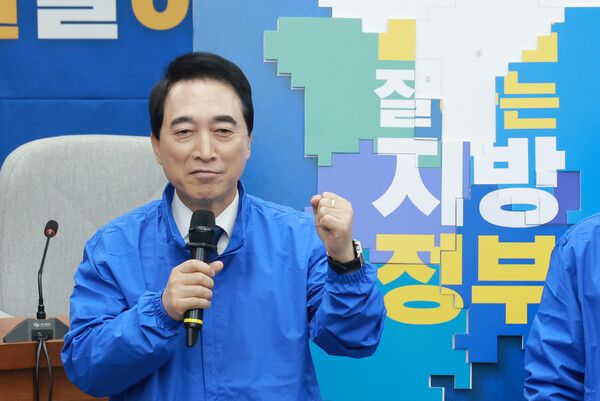 더불어민주당&nbsp;박수현&nbsp;충남도지사 후보. [사진=연합뉴스]