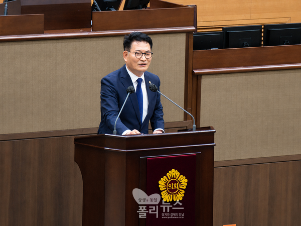 21일 서울시의회에서 열린 더불어민주당 당대표 후보 초청 간담회에서 정견 발표에 나선 송영길 당대표 후보. [사진=박비주안 기자]