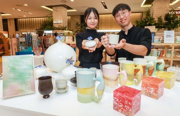 현대백화점은 사진 둘, 시 하나', 'MOKA 사진 놀이', '필름 타임캡슐', '포토 스튜디오' 등을 운영했다.[사진=현대백화점]
