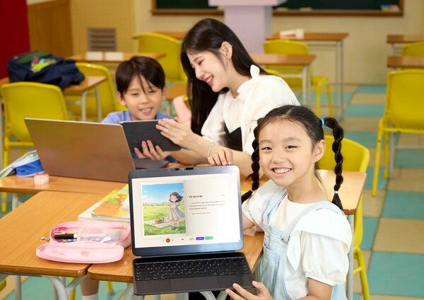 SK텔레콤은 순천향대와 함께 수행 중인 '2026 디지털새싹 사업'에 자체 개발한 AI 에듀테크 설루션 'AI 그림일기'를 제공해 교육 현장 AX와 미래 인재 육성에 나선다. [사진=SK텔레콤]