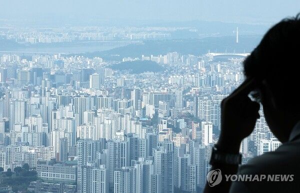 서울 남산에서 바라본 서울시내 아파트 [사진=연합뉴스]