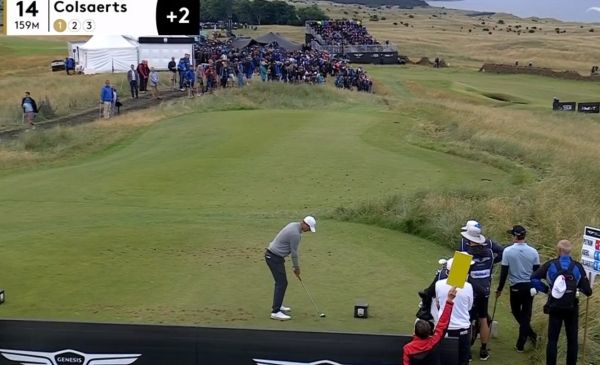 니콜라스 콜사츠가 14번홀에서 티샷을 하고 있다. 사진=DP월드투어 TV캡처