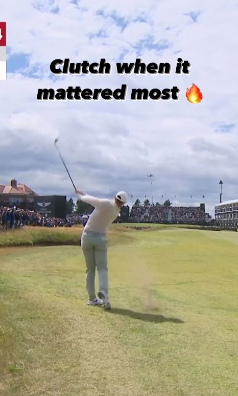 18번홀에서 매킬로이가 2번 아이언으로 샷을 하고 있다. 사진=PGA투어