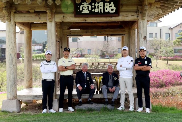 고군택, 문경준, 문홍식 고문, 강영일 고문, 최진호, 이승민(왼쪽부터)