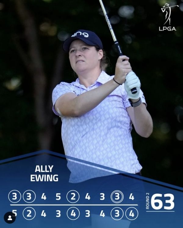 63타를 몰아치며 공동선두에 오른 앨리 유잉. 사진=LPGA