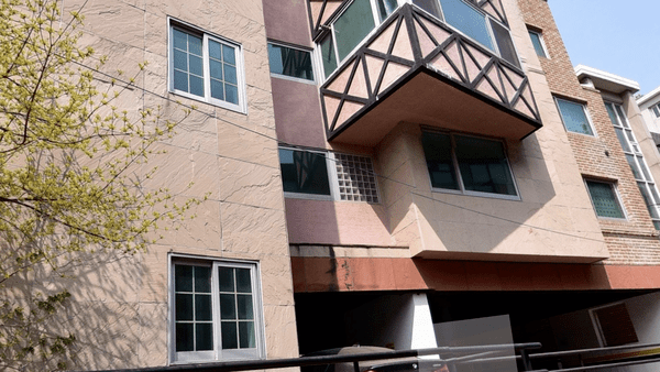 서린홀딩스와 서원디앤디 본점 소재지로 등록돼있는 서울시 강남구 모 빌라텔 / 네이버 지도&nbsp;