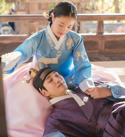 옷소매 붉은 끝동