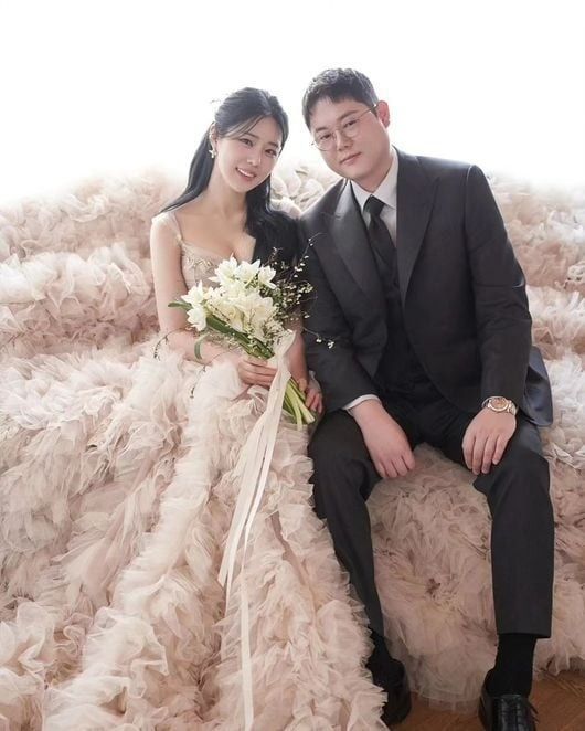 뚜밥, 감스트 웨딩사진