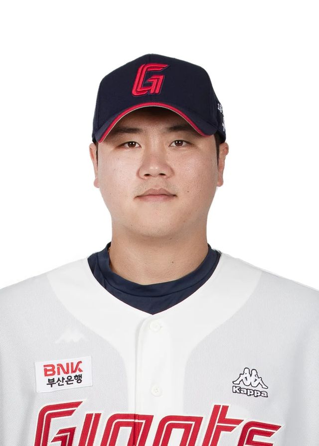 롯데 자이언츠 - 심재민