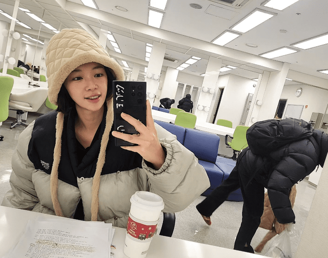 사진=황정음 SNS