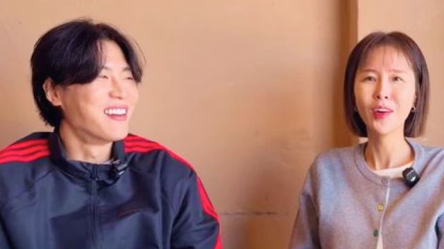 문원,신지 / 사진=온라인커뮤니티