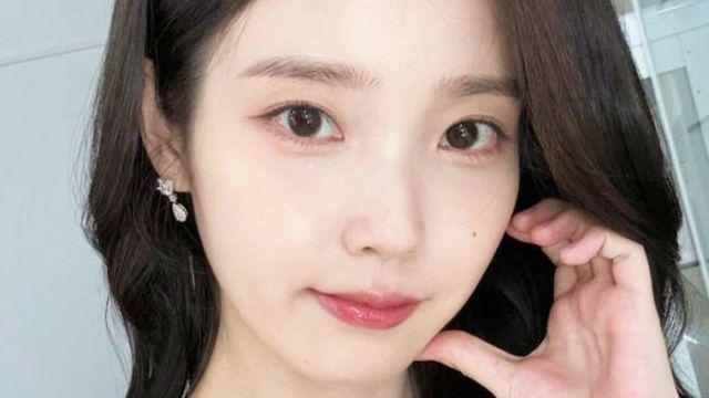 아이유 / 사진=온라인커뮤니티