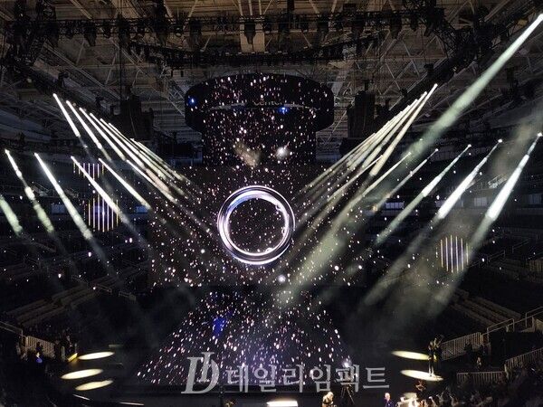 삼성전자가 갤럭시 언팩 행사에서 갤럭시 링의 티징 영상을 공개했다. /사진=변윤재 기자