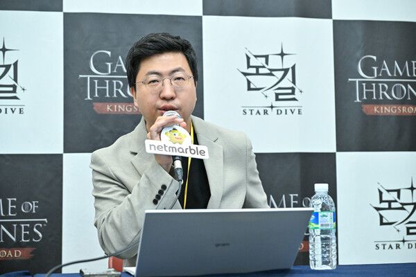 문준기 넷마블 사업본부장이 14일 지스타 2024에서 열린 기자간담회에서 왕좌의 게임: 킹스로드를 설명하고 있다. / 사진=넷마블