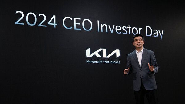 지난 4월 개최된 2024 CEO 인베스터 데이에서 송호성 기아 사장이 중장기 전략에 대해 소개하고 있다. /사진=기아