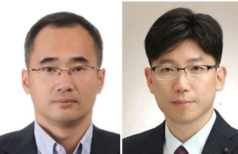 왼쪽부터, 김우준 삼성전자 네트워크사업부 사장, 용석우 영상디스플레이사업부 사장. / 사진=삼성전자