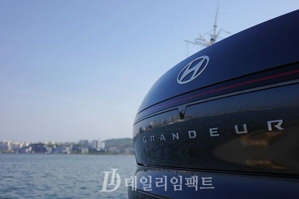 그랜져 후면부 확대사진. /사진=김현일 기자