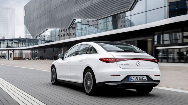 벤츠 준대형 전기 세단 'EQE'. /사진=메르세데스 벤츠 코리아