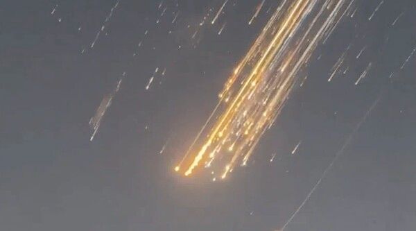 스페이스X의 우주선 '스타십'이 16일(현지시각) 7차 시험비행 도중 상공에서 폭발했다. /출처=X(구 트위터)